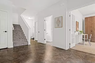 2566 Ellis Ave, Saint Paul, MN 55114 - Photo 14