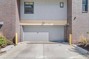 2566 Ellis Ave, Saint Paul, MN 55114 - Photo 18