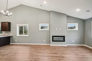 917 Gable St, Taylors Falls, MN 55084 - Photo 4