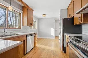 4721 33rd Ave N, Golden Valley, MN 55422 - Photo 14