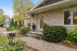 407 Turners Crossroad N, Golden Valley, MN 55422 - Photo 6