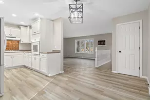 35 Knollwood Street W, Annandale, MN 55302 - Photo 8