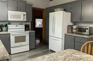 335 E Sorenson Ave, Appleton, MN 56208 - Photo 8