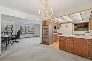 272 Roma Ave, Roseville, MN 55113 - Photo 8