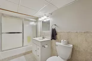 272 Roma Ave, Roseville, MN 55113 - Photo 16