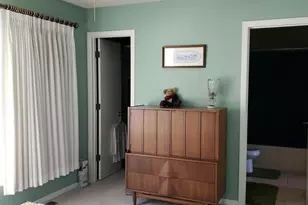 2446 Pond Ave E, Maplewood, MN 55119 - Photo 16