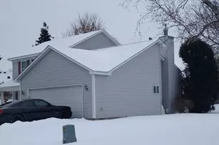 2446 Pond Ave E, Maplewood, MN 55119 - Photo 4