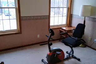 2446 Pond Ave E, Maplewood, MN 55119 - Photo 18