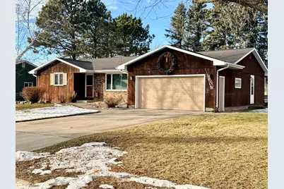 1502 Indian Hill Road, Worthington, MN 56187 - Photo 1