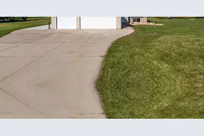 5897 Woodrose Court SE, Rochester, MN 55904 - Photo 2