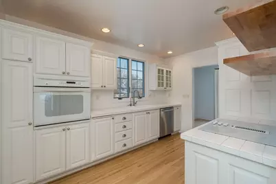 225 Oak Knoll Boulevard, Mankato, MN 56001 - Photo 18