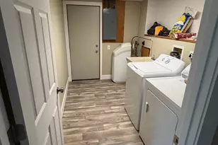 412 E Hamilton Ave, Baudette, MN 56623 - Photo 8