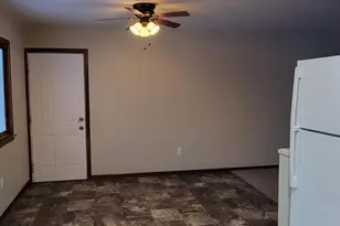 412 E Hamilton Ave, Baudette, MN 56623 - Photo 8