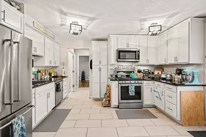 4527 Lakeland Avenue N, Robbinsdale, MN 55422 - Photo 6