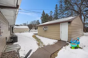 4527 Lakeland Ave N, Robbinsdale, MN 55422 - Photo 26