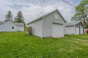 607 Saint Johns Ave, Red Lake Falls, MN 56750 - Photo 18