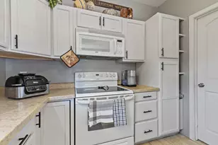 220 Fremont St S, Lake Benton, MN 56149 - Photo 30