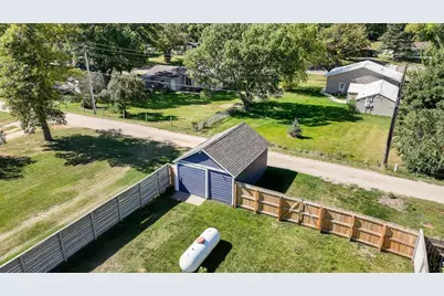 220 Fremont Street S, Lake Benton, MN 56149 - Photo 18