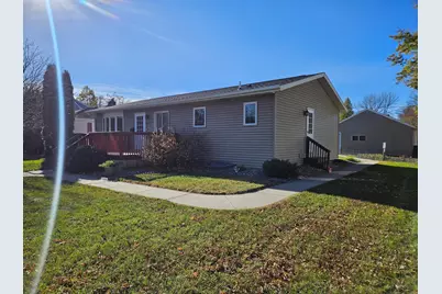 417 9th Street N, Breckenridge, MN 56520 - Photo 2