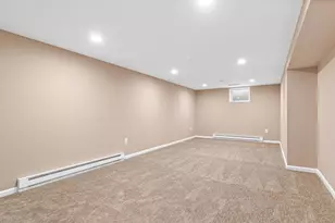 11216 Harrison Ave S, Bloomington, MN 55437 - Photo 12