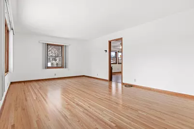 11216 Harrison Avenue S, Bloomington, MN 55437 - Photo 2