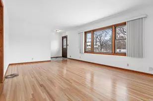 11216 Harrison Ave S, Bloomington, MN 55437 - Photo 4