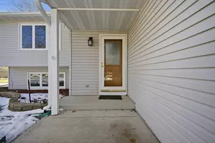 2305 13th St SW, Austin, MN 55912 - Photo 4