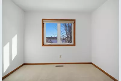 2305 13th Street SW, Austin, MN 55912 - Photo 40