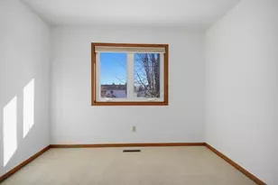 2305 13th St SW, Austin, MN 55912 - Photo 40