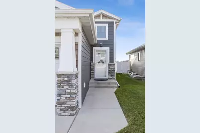 6851 17th Street S, Fargo, ND 58104 - Photo 2