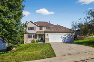 2114 Ponderosa Dr SW, Rochester, MN 55902 - Photo 2