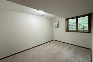 11900 Highland View Cir, Burnsville, MN 55337 - Photo 22