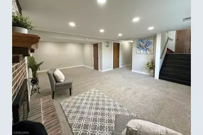 11900 Highland View Circle, Burnsville, MN 55337 - Photo 16