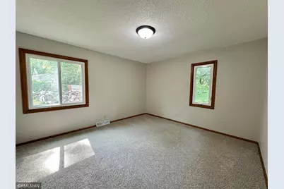 11900 Highland View Circle, Burnsville, MN 55337 - Photo 20