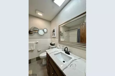 11900 Highland View Circle, Burnsville, MN 55337 - Photo 12