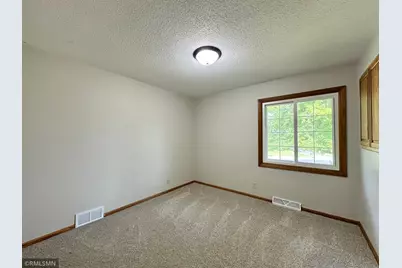 11900 Highland View Circle, Burnsville, MN 55337 - Photo 18