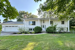 11900 Highland View Cir, Burnsville, MN 55337 - Photo 1