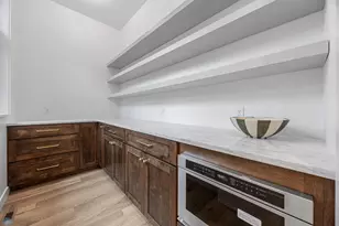 5541 31st St S, Fargo, ND 58104 - Photo 8