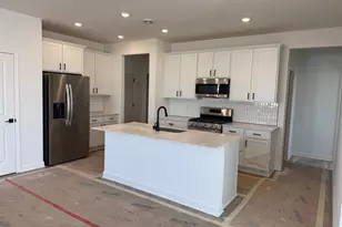 18317 Gladiator Dr, Lakeville, MN 55068 - Photo 2