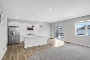 451 Murray Hl Wy, Waconia, MN 55387 - Photo 14