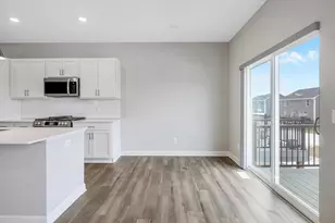 451 Murray Hl Wy, Waconia, MN 55387 - Photo 16