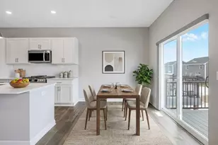 451 Murray Hl Wy, Waconia, MN 55387 - Photo 2