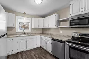 520 Barrett St S, Winsted, MN 55395 - Photo 12