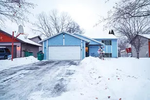 3222 Greenbrier St, Vadnais Heights, MN 55127 - Photo 2