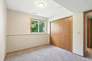 2515 Royals Dr, Hopkins, MN 55305 - Photo 24