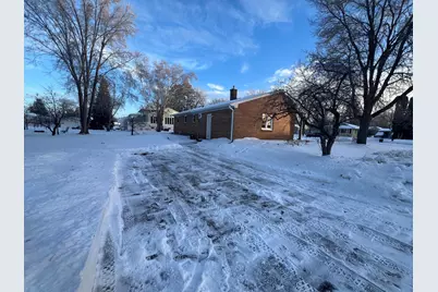 801 5th Street NE, Staples, MN 56479 - Photo 2