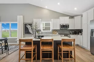 7537 Lotus Ln, Lino Lakes, MN 55038 - Photo 4