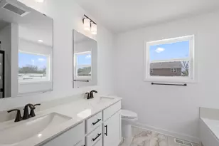 7555 Upper 42nd St N, Oakdale, MN 55128 - Photo 14