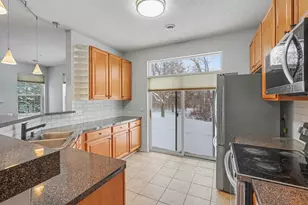 5220 Holly Ln N, Plymouth, MN 55446 - Photo 10