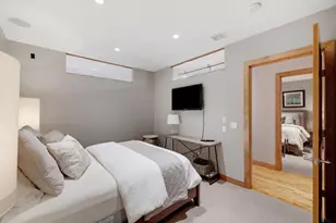 300 Broadway N, Fargo, ND 58102 - Photo 16